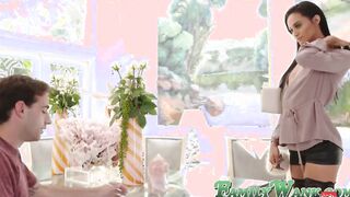 Exotic Gia Vendeti boned by pussy eating stepbro
