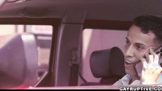 Mason shows his dick for Des Irez to suck
