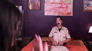 Police wale ne kedi ki Biwi ko choda