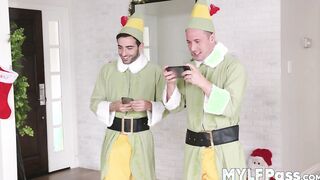 Tantalizing pornstar fucks in threesome dressed like Santa