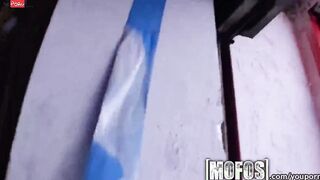 Mofos - Bombshell Latina sexy sucks penis