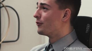 Twink boss Masyn Thorne sprays cum on handsome stud Carter Woods face