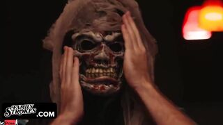 Family Strokes - Turned On Stepsisters Share Penis On Halloween