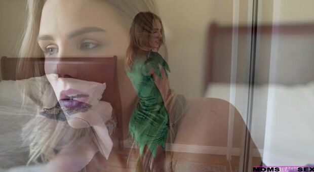 When Kit Mercer gotten married and moved her adopted daughter, Natalie Knight, into with her new stepson, Ricky Spanish, she