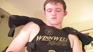 Horny USA twink gets stiff and wanks his lovely big dick for you