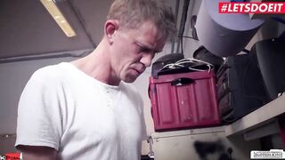 BUMSBUERO - Sexual German Dark Haired Gotten Her Eyes On The Mechanic - LETSDOEIT