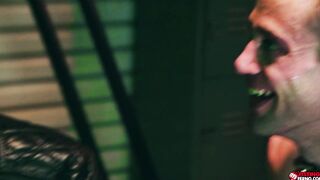 Quin Quire submist to the desires of Colton Reece