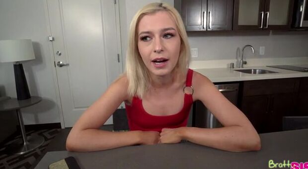 Minxx Marii is having a hard time paying her bills, so she's been dating guys who have a lot of