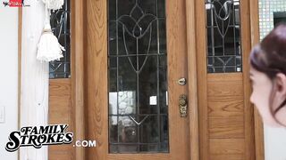 Innocent 19 Yo Mandy Muse Needs Anal Lesson From Her StepBro