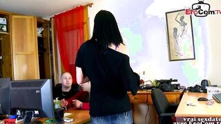 French slim MILF do her first amateur porn homemade