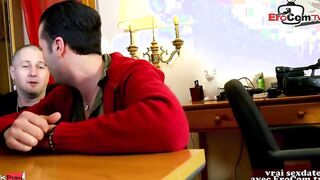 French slim MILF do her first amateur porn homemade