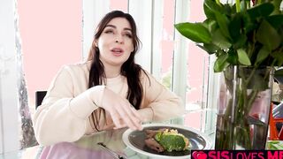 Alex eat out Keira's pussy on their Valentine date