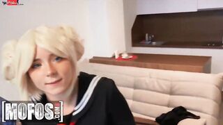 Slender (Sweetie Fox) Surprises Her Bf (Black Bull) With A Butt Plug