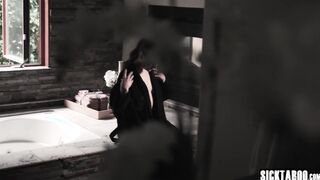 Hot teen stepsister is forbidden fruit