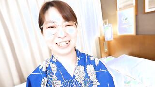 Momoko Azuma returns to our studios and wears a yakata to masturbate