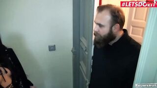Sensual sluts Lullu Gun Goes From House To House To