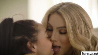 Slut Alexis Tae rides TS Ariel Demure