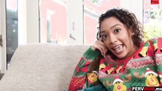 Black stepmom Misty Stone and step-daughter Sarah Lace xmas three way fun