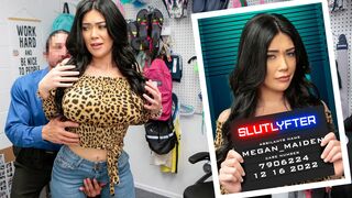 Stacked shoplifter teen gets in trouble!