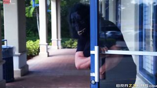 Miami Mom Adventures I Film With JMac, Sara Jay - Brazzers Official