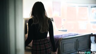 Gizelle fucked her sibling's girlfriend Maya