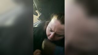 Bbw blows big black cock at vehicle wash