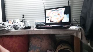 VID_112 ma masturbez uitandu-ma la un video cu mine(4 min)