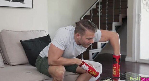 Codey Steele really loves potato chips. His stepsister, Alex Kane, points out that he's addicted. She goes on to wonder