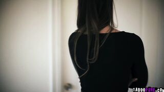 Lesbian fuck sesh with Maya and Gizelle