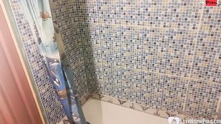 Lovers has a Bae session inside the shower.