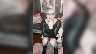 crossdressing juniper beri