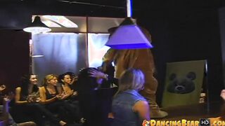 Blonde amateur hottie deepthroats cock at kinky CFNM party