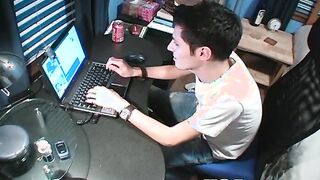 Jack off buddies Niki and Andy having a hot fuck on webcam