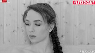 19 Yo Cutie Angel Rush Got Freaky At The Spa, So