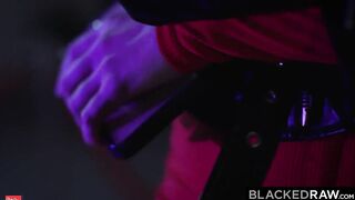 BLACKEDRAW BBC-hungry Blonde Jessie hooks up with stranger