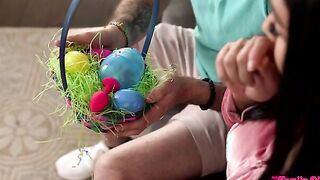 Can I Find All My Step Sisters Easter Eggs - S18:E3