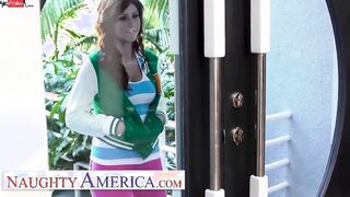 Naughty America - Brooklyn Lee can't wait to get wet