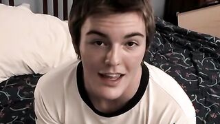 Sexy guy from North Carolina is confident and horny as hell