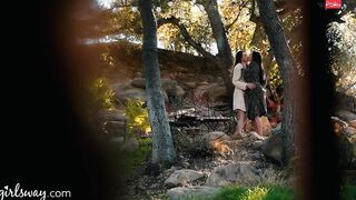 GIRLSWAY Peeping on new Next Door Leads to Lesbian 3-Way