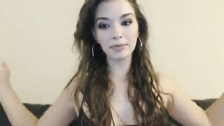 Hot Chick sucks and fucks a dildo