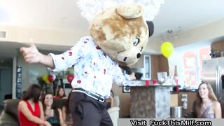 House Party With Taylor Kay, Luna Sky, Melanie Hicks And More!