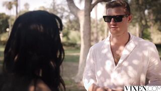VIXEN Irresistible Bae skinny Elle has earth shattering orgasm