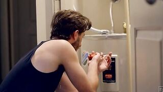 Lucas Frost is a handyman who has encountered a difficult problem with the plumbing in Alexa Grace's house. The blonde