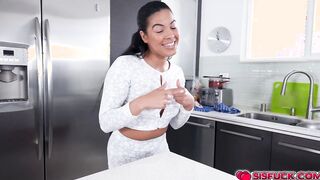 Maya gave Alex a nice handjob