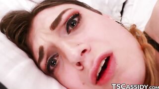 Sub tbabe Cassidy Quinn masturbates while whipped
