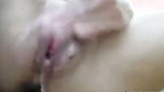 Hot Teen fingering her wet pussy on webcam