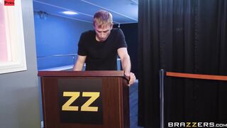 Bounce Her Film With Bill Bailey, Bailey Brooke - Brazzers Official