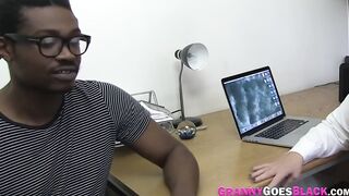 Old gilf getting licked and sucks huge african cock