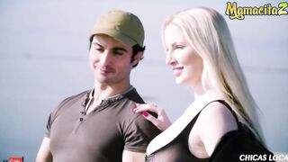 CHICAS LOCA - babe cougar Georgie Lyall Takes Cock On