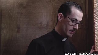 Religious twink barebacked after giving daddy wet blowjob